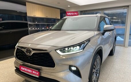 Toyota Highlander, 2025 год, 6 900 000 рублей, 1 фотография