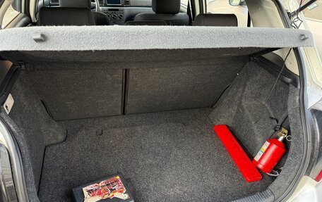 Toyota Corolla, 2004 год, 550 000 рублей, 11 фотография