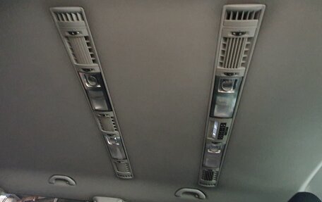 Volkswagen Multivan T6 рестайлинг, 2017 год, 2 700 000 рублей, 14 фотография