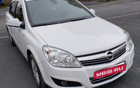 Opel Astra H, 2012 год, 690 000 рублей, 2 фотография