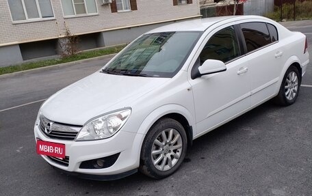 Opel Astra H, 2012 год, 690 000 рублей, 4 фотография
