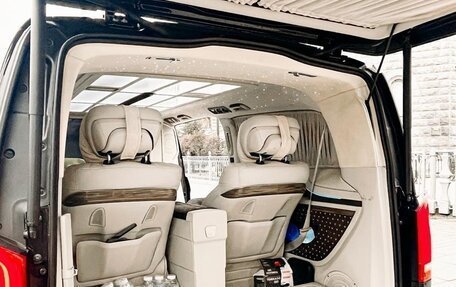 Mercedes-Benz V-Класс, 2022 год, 14 999 000 рублей, 18 фотография