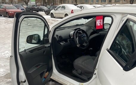 Chevrolet Spark III, 2012 год, 570 000 рублей, 6 фотография