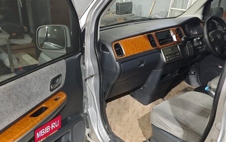 Honda Stepwgn II рестайлинг, 2004 год, 850 000 рублей, 8 фотография