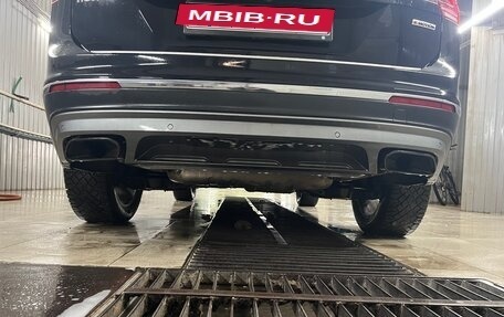 Volkswagen Tiguan II, 2018 год, 3 400 000 рублей, 4 фотография