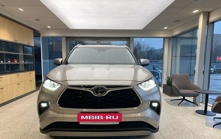 Toyota Highlander, 2025 год, 6 900 000 рублей, 2 фотография