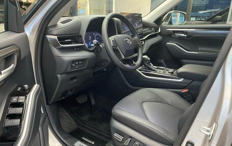 Toyota Highlander, 2025 год, 6 900 000 рублей, 11 фотография