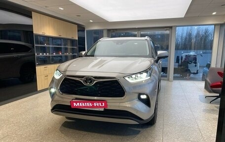 Toyota Highlander, 2025 год, 6 900 000 рублей, 4 фотография