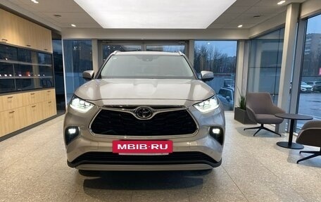 Toyota Highlander, 2025 год, 6 900 000 рублей, 6 фотография