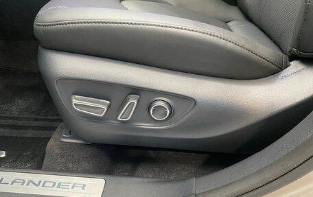 Toyota Highlander, 2025 год, 6 900 000 рублей, 17 фотография