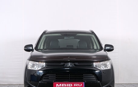 Mitsubishi Outlander III рестайлинг 3, 2013 год, 1 549 000 рублей, 3 фотография
