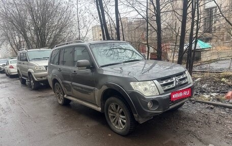 Mitsubishi Pajero IV, 2012 год, 1 275 000 рублей, 2 фотография