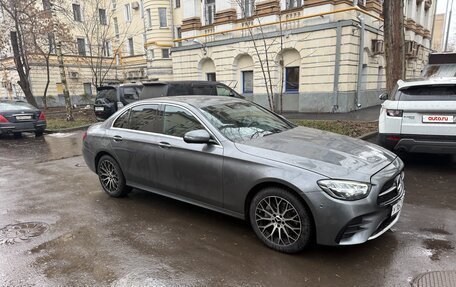 Mercedes-Benz E-Класс, 2021 год, 4 100 000 рублей, 3 фотография