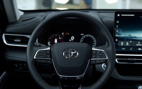 Toyota Highlander, 2025 год, 5 799 900 рублей, 6 фотография