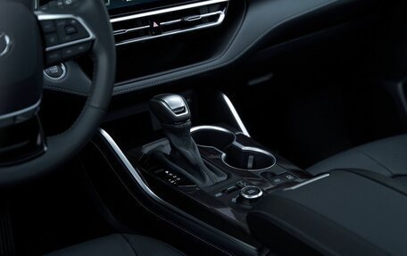 Toyota Highlander, 2025 год, 5 799 900 рублей, 8 фотография