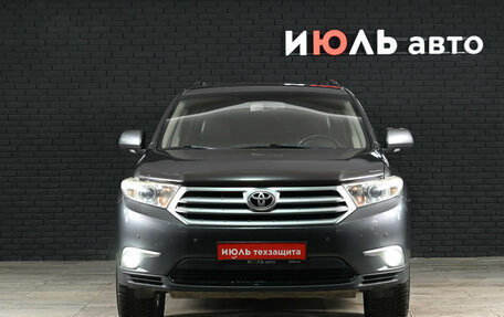 Toyota Highlander III, 2012 год, 1 850 000 рублей, 3 фотография