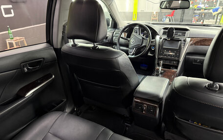 Toyota Camry, 2015 год, 2 050 000 рублей, 10 фотография