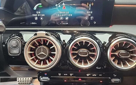 Mercedes-Benz A-Класс, 2022 год, 2 600 000 рублей, 8 фотография