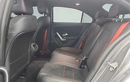 Mercedes-Benz A-Класс, 2022 год, 2 600 000 рублей, 11 фотография