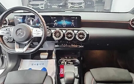 Mercedes-Benz A-Класс, 2022 год, 2 600 000 рублей, 4 фотография