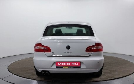 Skoda Superb III рестайлинг, 2011 год, 999 000 рублей, 6 фотография