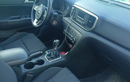 KIA Sportage IV рестайлинг, 2019 год, 1 830 000 рублей, 1 фотография