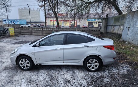 Hyundai Solaris II рестайлинг, 2012 год, 519 000 рублей, 3 фотография