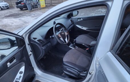 Hyundai Solaris II рестайлинг, 2012 год, 519 000 рублей, 9 фотография