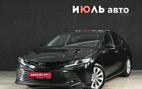 Toyota Camry, 2018 год, 2 850 000 рублей, 2 фотография