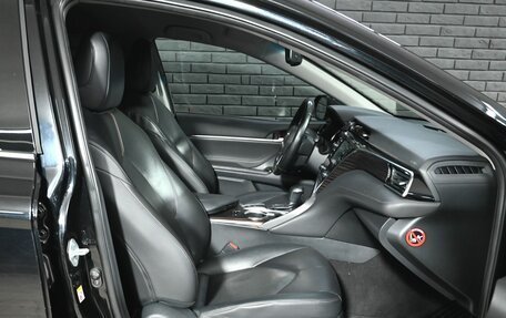 Toyota Camry, 2018 год, 2 850 000 рублей, 12 фотография