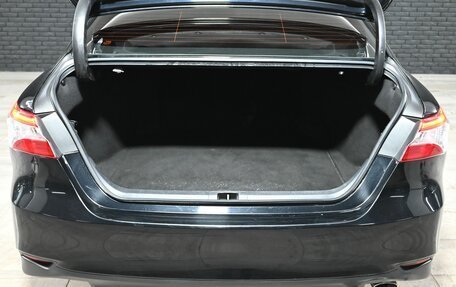 Toyota Camry, 2018 год, 2 850 000 рублей, 7 фотография