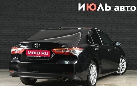 Toyota Camry, 2018 год, 2 850 000 рублей, 8 фотография