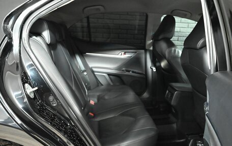 Toyota Camry, 2018 год, 2 850 000 рублей, 19 фотография