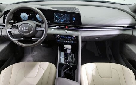 Hyundai Avante, 2025 год, 2 390 000 рублей, 6 фотография