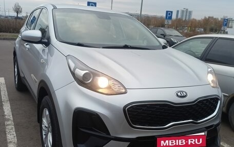 KIA Sportage IV рестайлинг, 2019 год, 1 830 000 рублей, 2 фотография
