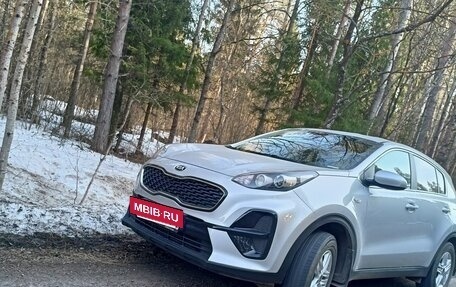 KIA Sportage IV рестайлинг, 2019 год, 1 830 000 рублей, 7 фотография