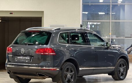 Volkswagen Touareg III, 2015 год, 3 350 000 рублей, 2 фотография