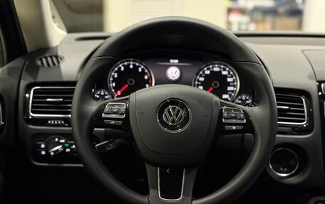 Volkswagen Touareg III, 2015 год, 3 350 000 рублей, 26 фотография