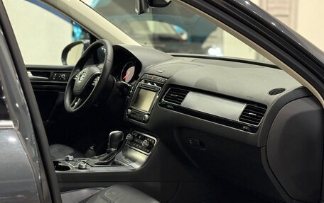 Volkswagen Touareg III, 2015 год, 3 350 000 рублей, 31 фотография