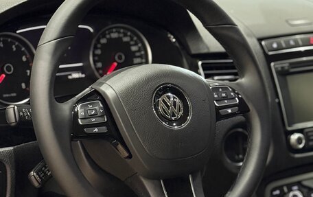 Volkswagen Touareg III, 2015 год, 3 350 000 рублей, 30 фотография