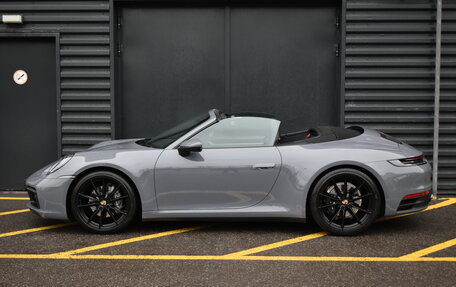 Porsche 911, 2022 год, 15 990 000 рублей, 10 фотография