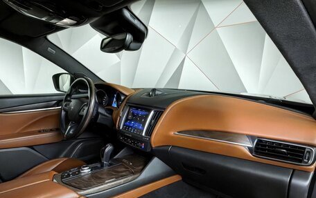 Maserati Levante I, 2016 год, 4 100 000 рублей, 11 фотография