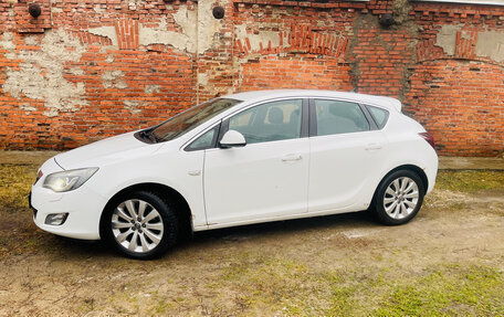 Opel Astra J, 2012 год, 640 000 рублей, 2 фотография