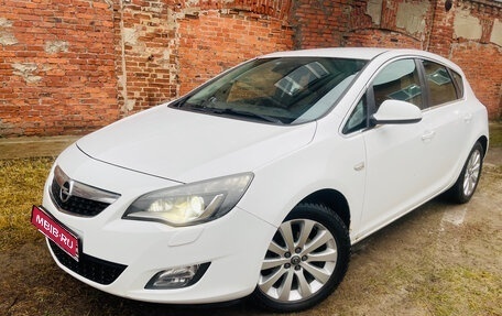 Opel Astra J, 2012 год, 640 000 рублей, 4 фотография