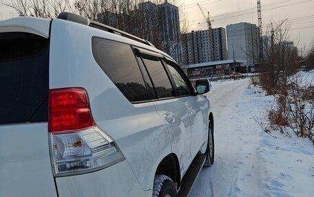 Toyota Land Cruiser Prado 150 рестайлинг 2, 2013 год, 2 650 000 рублей, 10 фотография