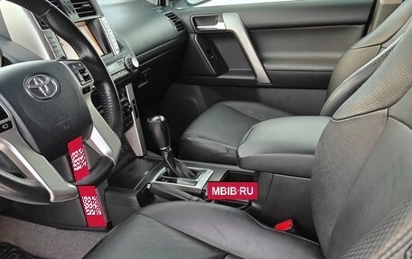 Toyota Land Cruiser Prado 150 рестайлинг 2, 2013 год, 2 650 000 рублей, 3 фотография