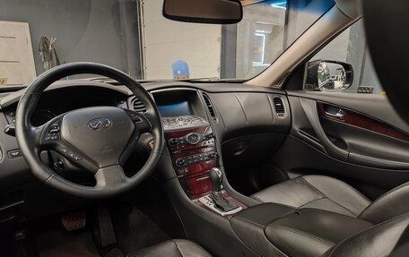 Infiniti QX50 I рестайлинг, 2016 год, 2 340 000 рублей, 3 фотография