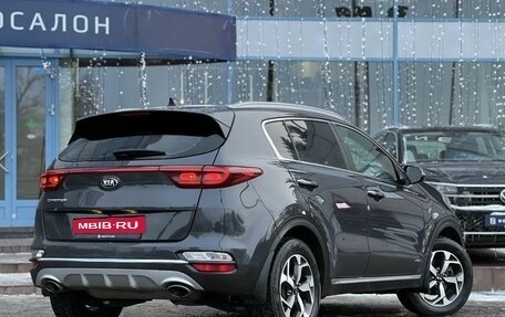 KIA Sportage IV рестайлинг, 2018 год, 2 390 000 рублей, 3 фотография