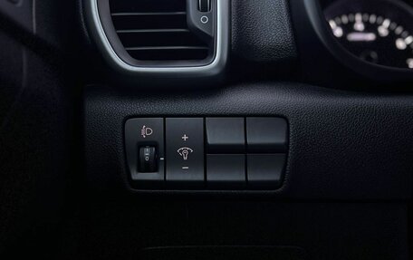 KIA Sportage IV рестайлинг, 2018 год, 2 390 000 рублей, 14 фотография