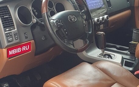 Toyota Sequoia II рестайлинг, 2012 год, 3 800 000 рублей, 8 фотография